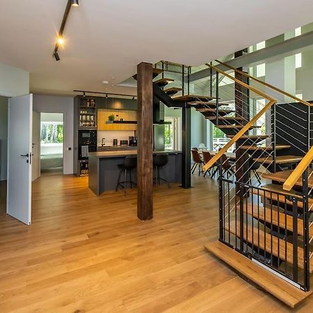 Modern Villa With Sauna & Hot Tub Hiiumaa Kültér fotó
