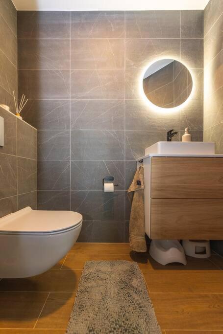 Modern Villa With Sauna & Hot Tub Hiiumaa Kültér fotó