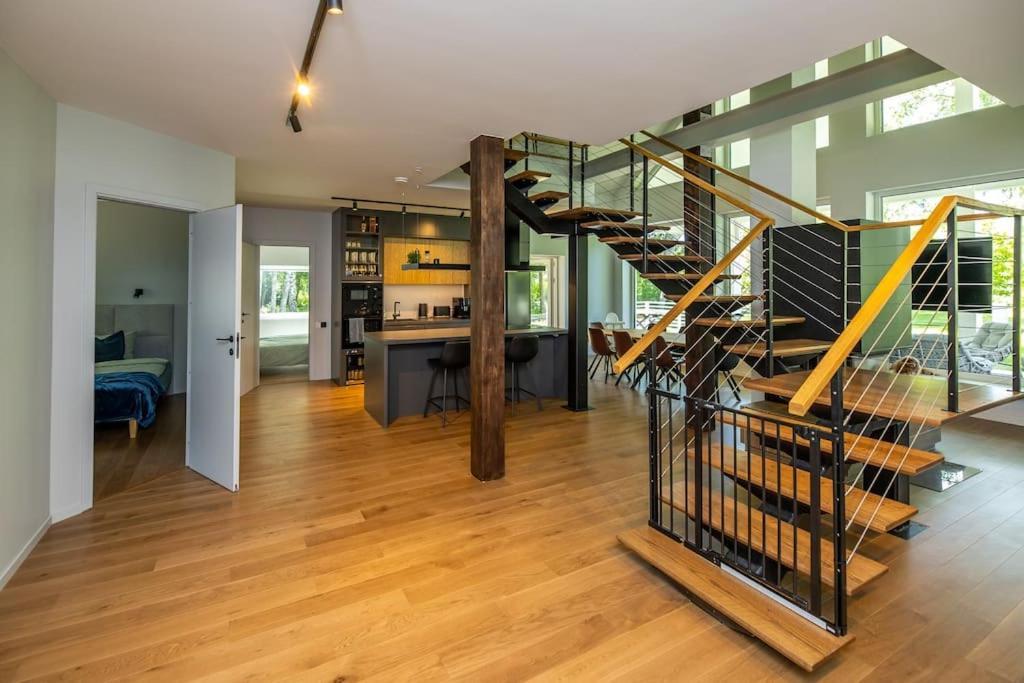 Modern Villa With Sauna & Hot Tub Hiiumaa Kültér fotó
