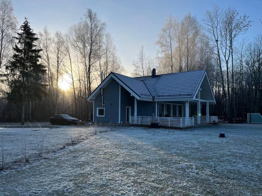 Modern Villa With Sauna & Hot Tub Hiiumaa Kültér fotó