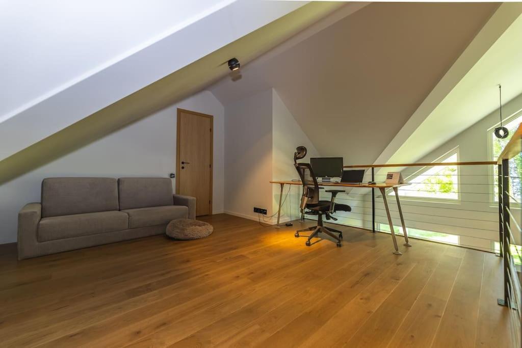 Modern Villa With Sauna & Hot Tub Hiiumaa Kültér fotó